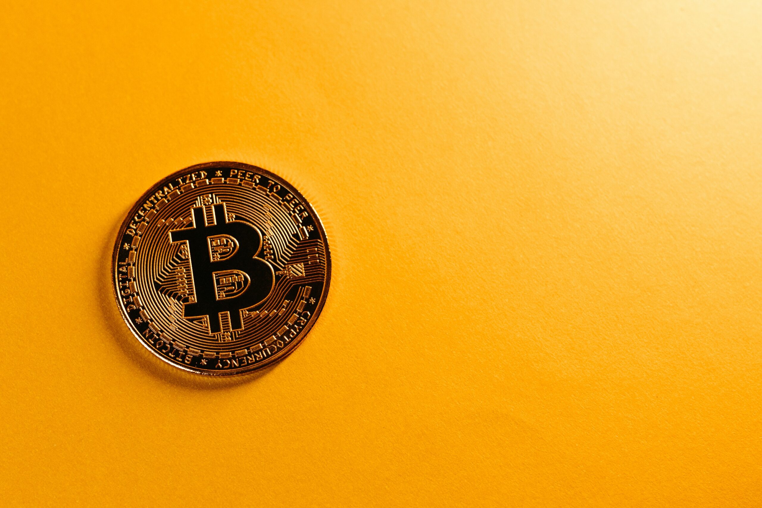 Investing in Cryptocurrency: Opportunities and Risks in the Digital World